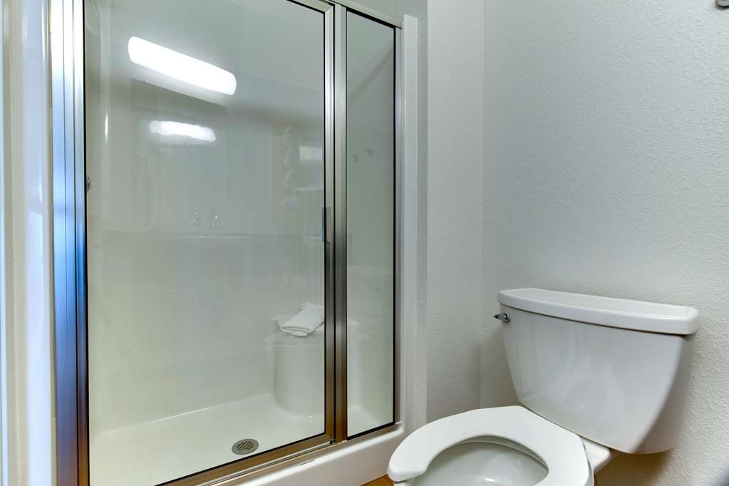 Motel 6 Poplar Bluff MO - photo 52