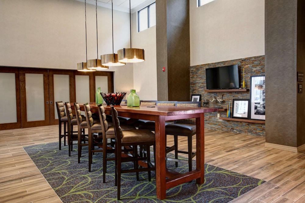 Hampton Inn & Suites Baltimore Aberdeen - photo 3