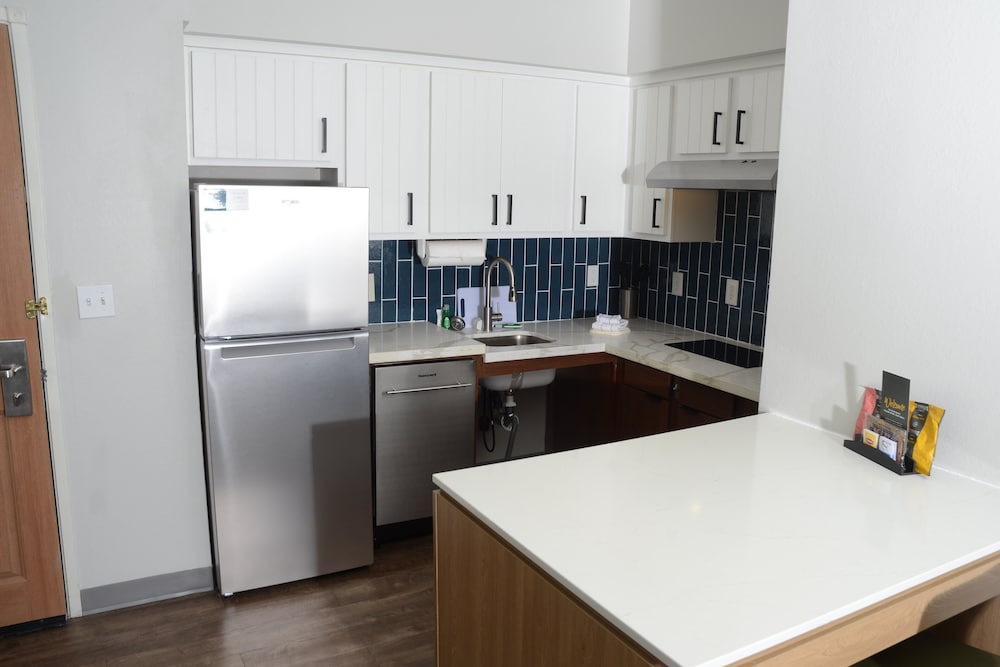 Staybridge Suites Tucson Airport by IHG - photo 14