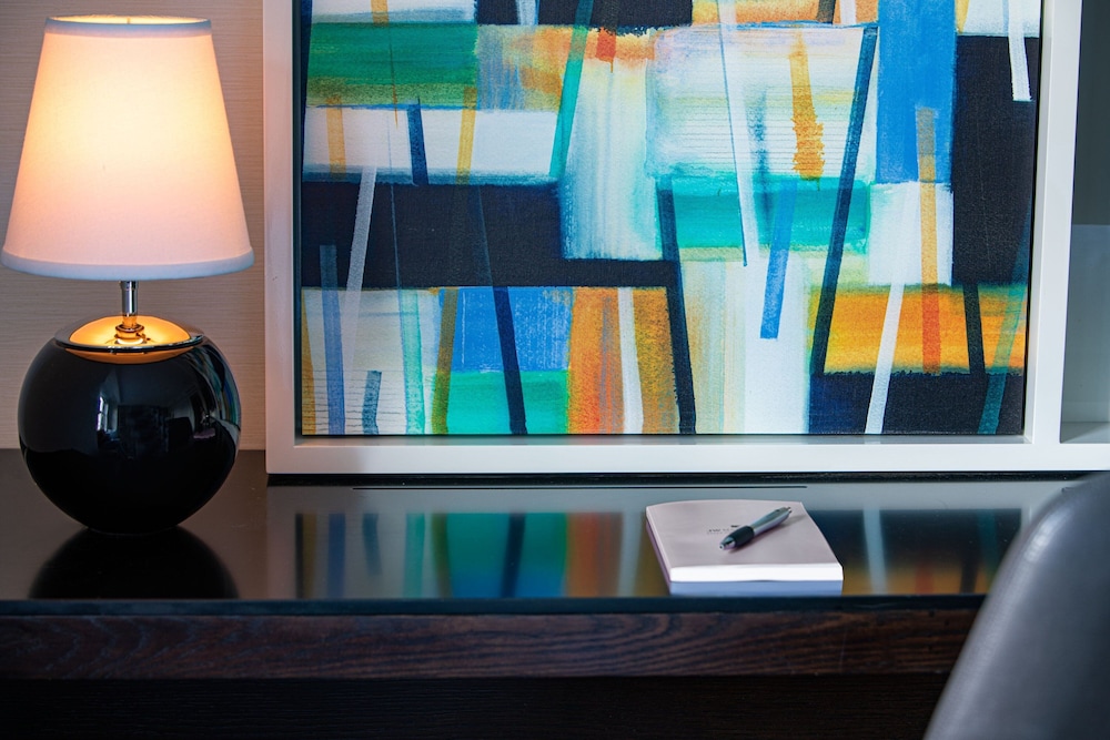 JW Marriott Essex House New York - photo 22