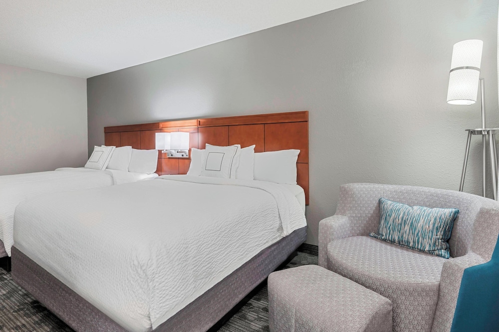Courtyard by Marriott Sarasota Bradenton Airport - photo 10