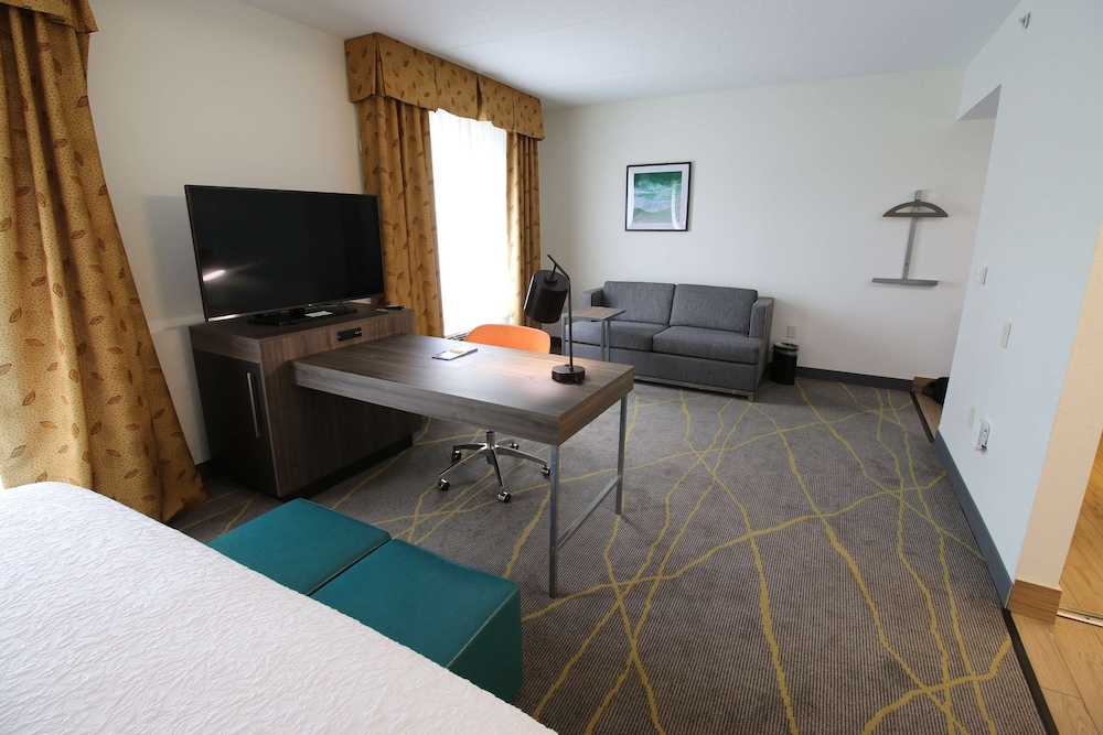 Hampton Inn & Suites Palm Coast - photo 12