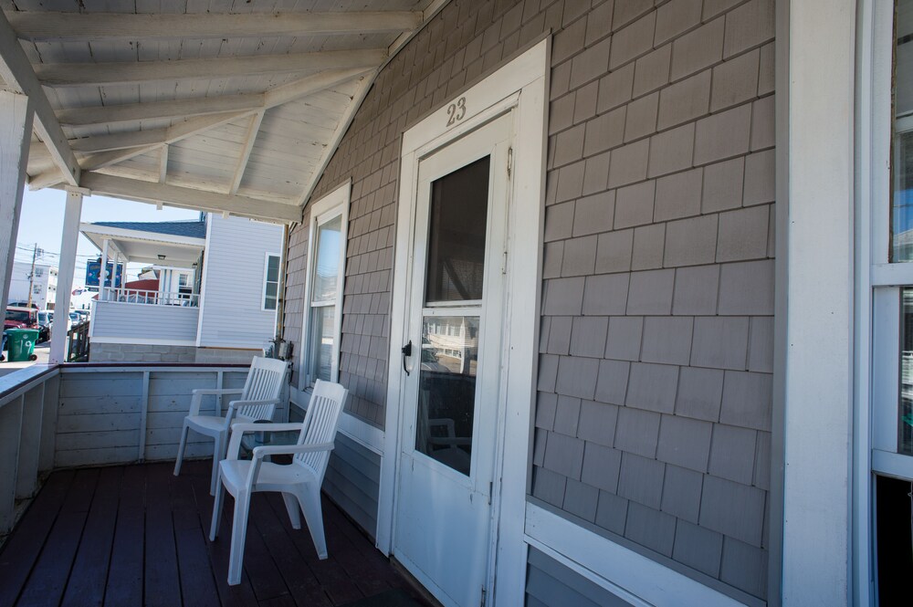 Nautical Motel and Suites - photo 83