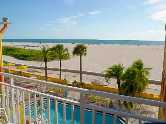 Page Terrace Beachfront Hotel - photo 16