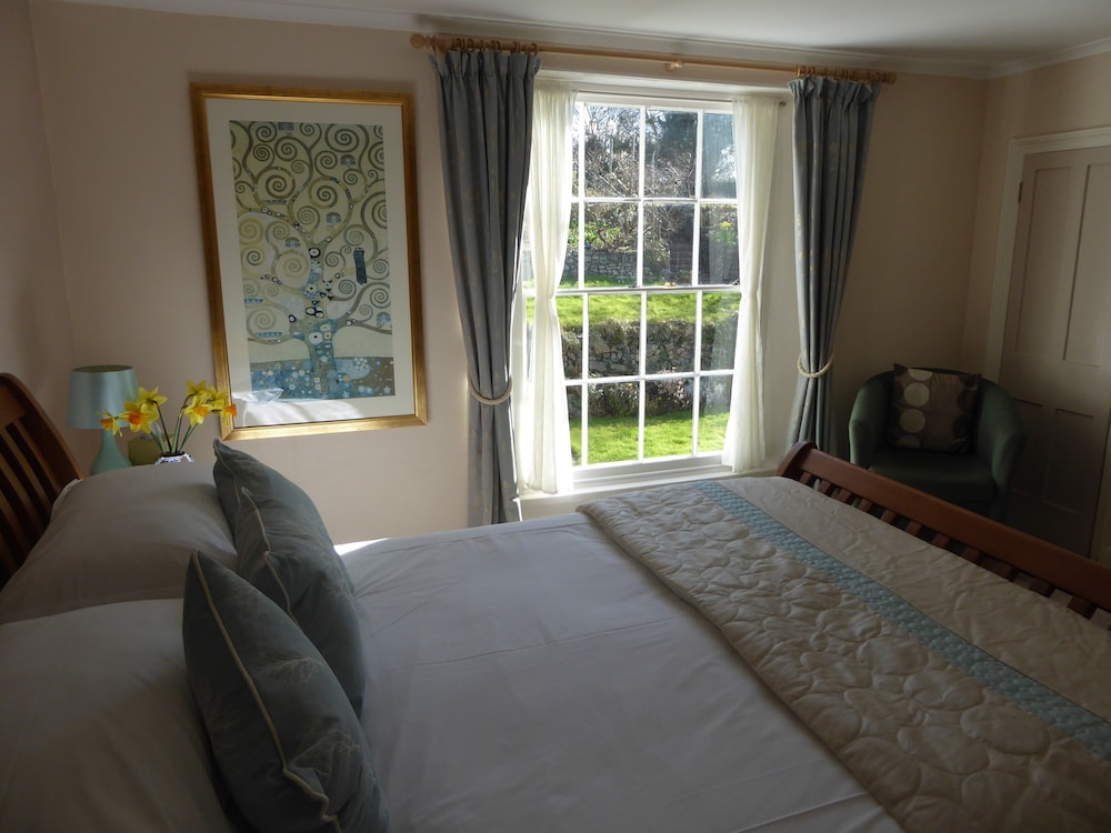 Stratton Gardens — 4-Star Luxury Hotel in Bude, United Kingdom