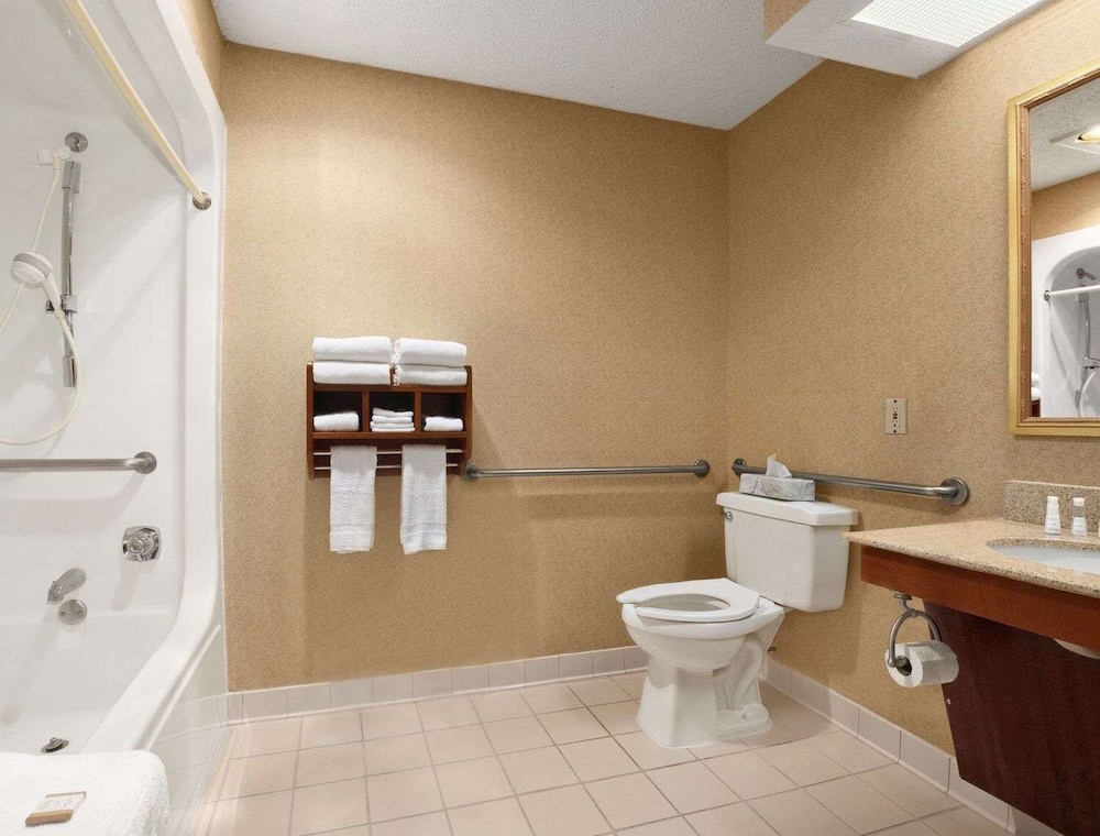 Baymont by Wyndham Lewisville - photo 23