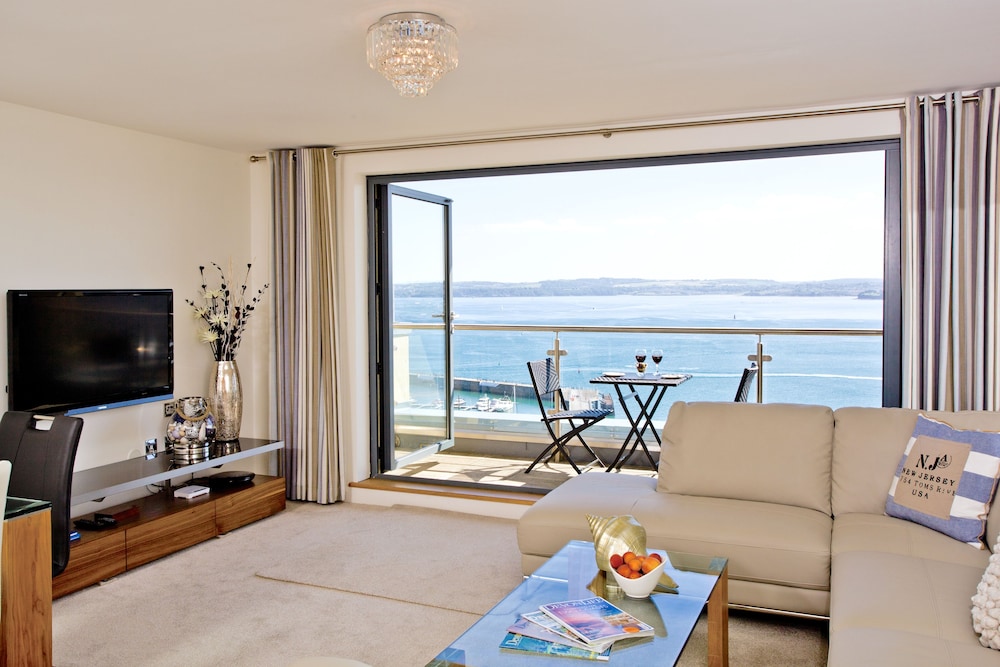 Harbour View A6 Masts — 4-Star Luxury Hotel in Torquay, United Kingdom