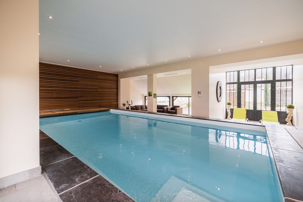 Domaine de la Poignardiere — 4-Star Luxury Hotel in Chatillon-Sur-Indre, France
