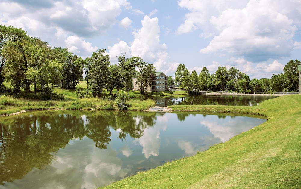 Branson Condo on Fairway: Steps From Resort Pools - photo 36