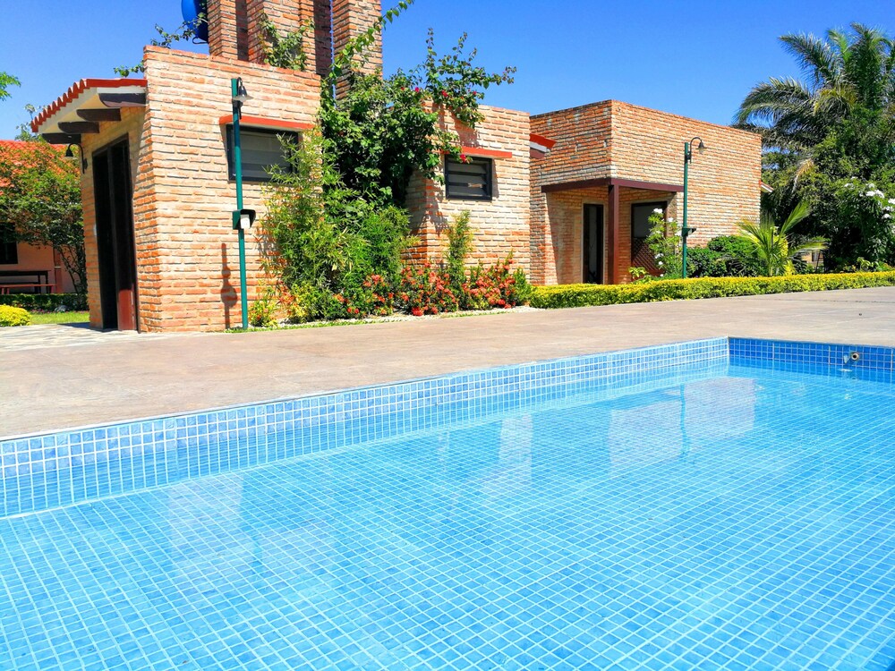 Los Jazmines Hotel Resort in Warnes, Bolivia