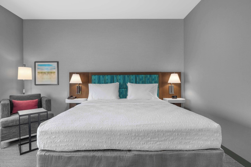 Hampton Inn & Suites by Hilton Bakersfield Central - photo 15