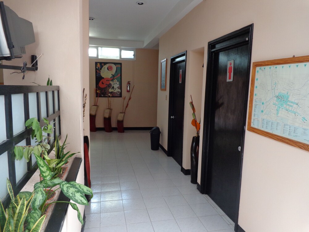 Hotel Bugambilias — Acambaro — photo 3