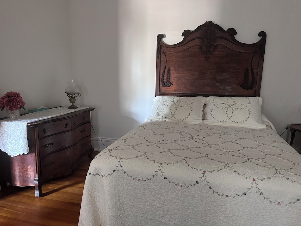 The Boho Buffalo Inn - photo 26