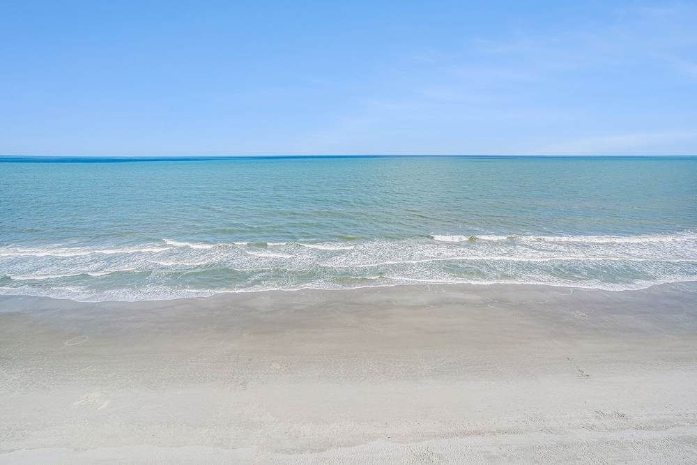 1009 Waters Edge Resort 1 Bedroom Condo by RedAwning - photo 33