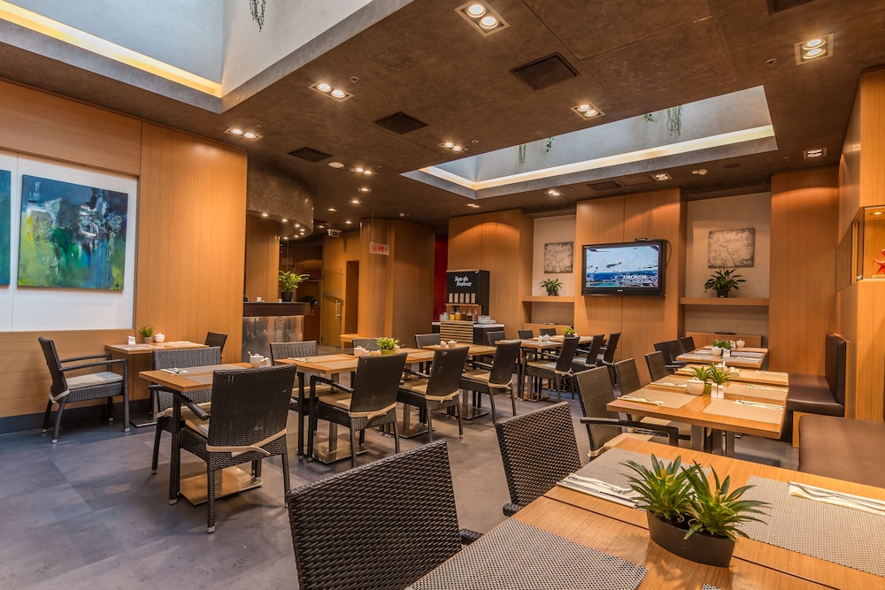 מזון ומשקאות