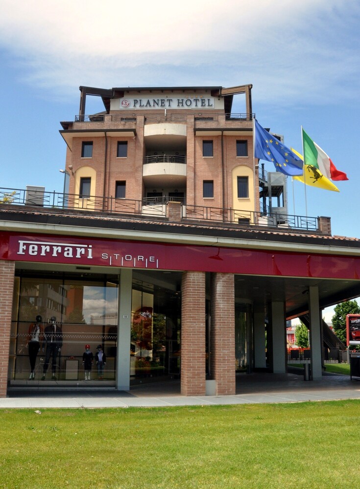 Planet Hotel — 4-Star Luxury Hotel in Maranello, Italy