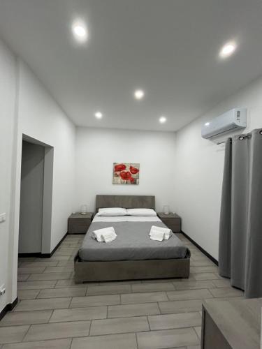 Home la Chiaretta — 4-Star Luxury Hotel in Buseto Palizzolo, Italy