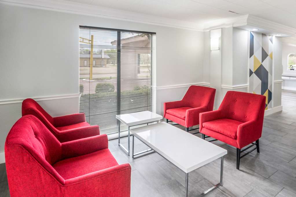 Motel 6 Dallas TX Market Center - photo 3