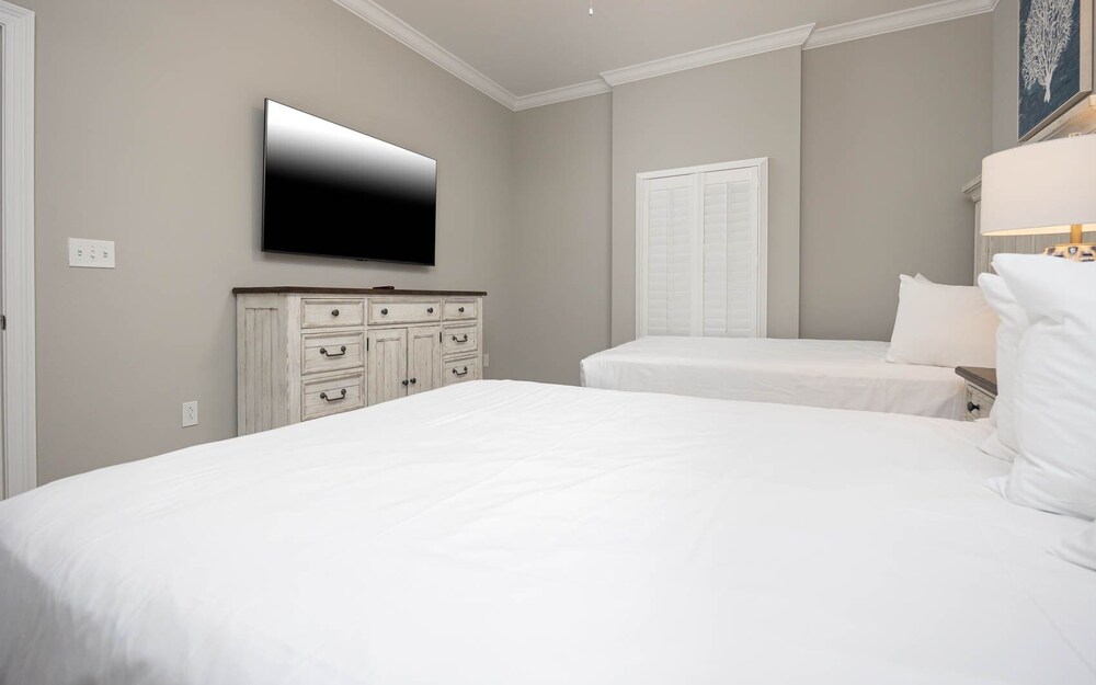 Phoenix Gulf Towers 507 3 Bedroom Condo - photo 8