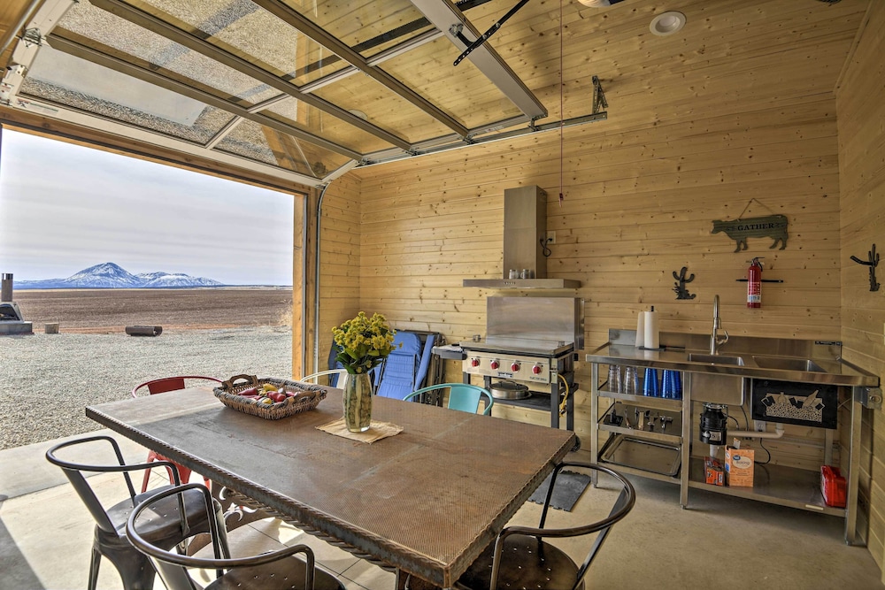 Unique Cortez Family Getaway with Mountain Views — hotel in Cortez