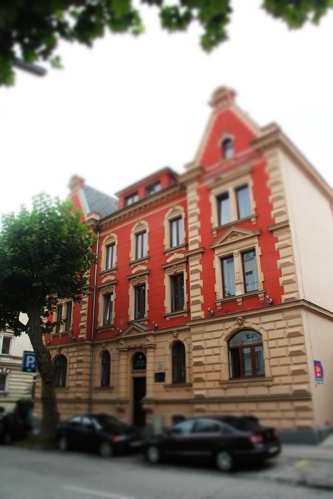 Alexandra — hotel in Wels