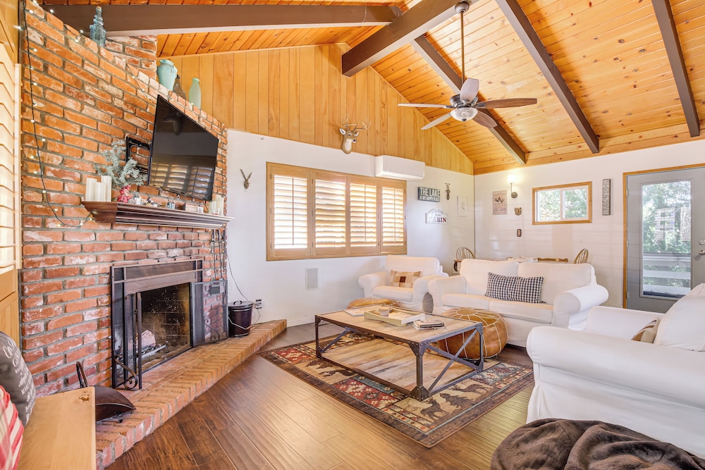 Lake Arrowhead Retreat By Snow Valley Mtn Resort in Lake Arrowhead, United States