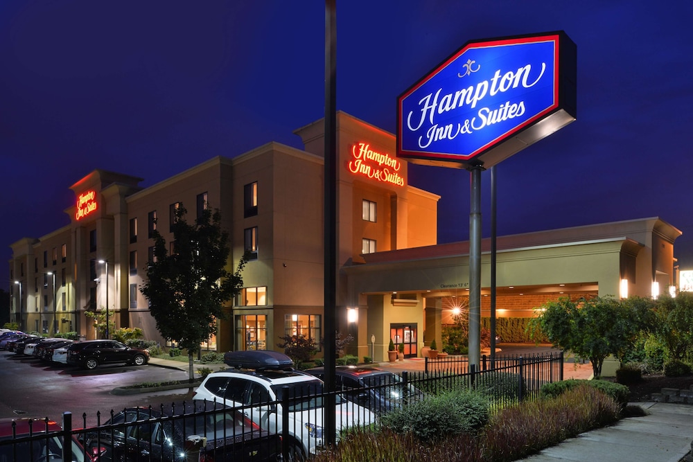 Hampton Inn & Suites Tacoma - photo 40