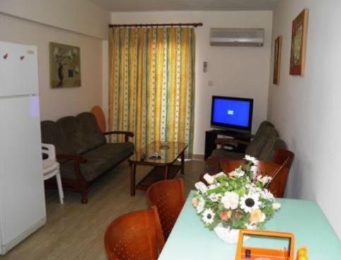 Philippou Beach Villas & Apartments