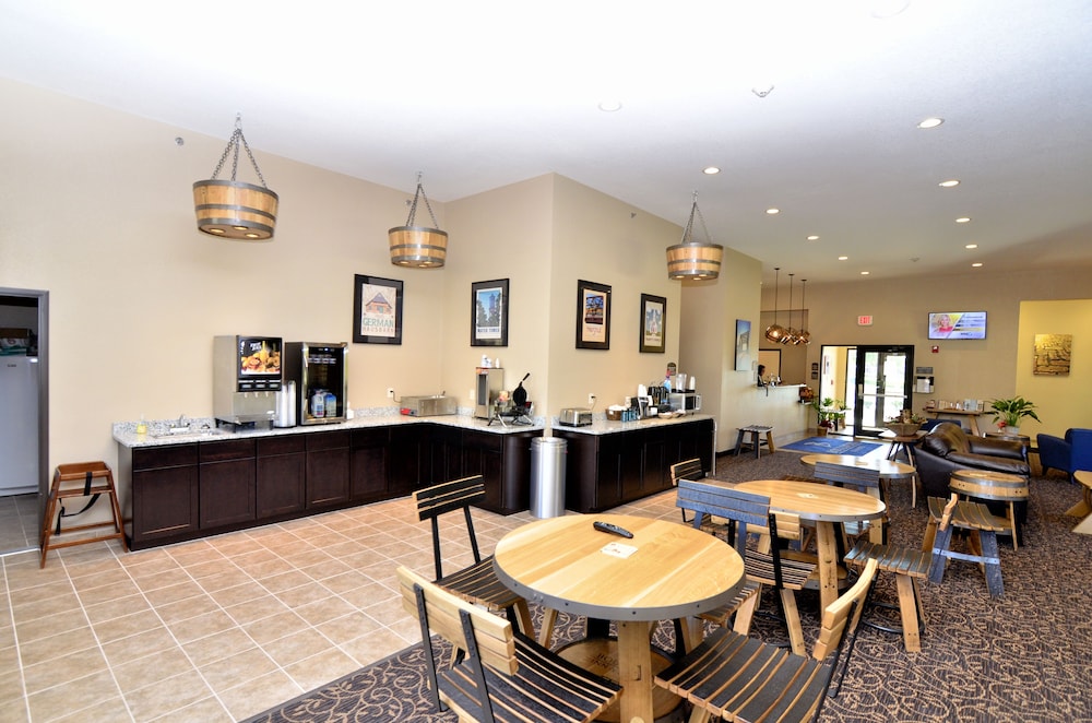 Cobblestone Inn & Suites Manning - photo 86