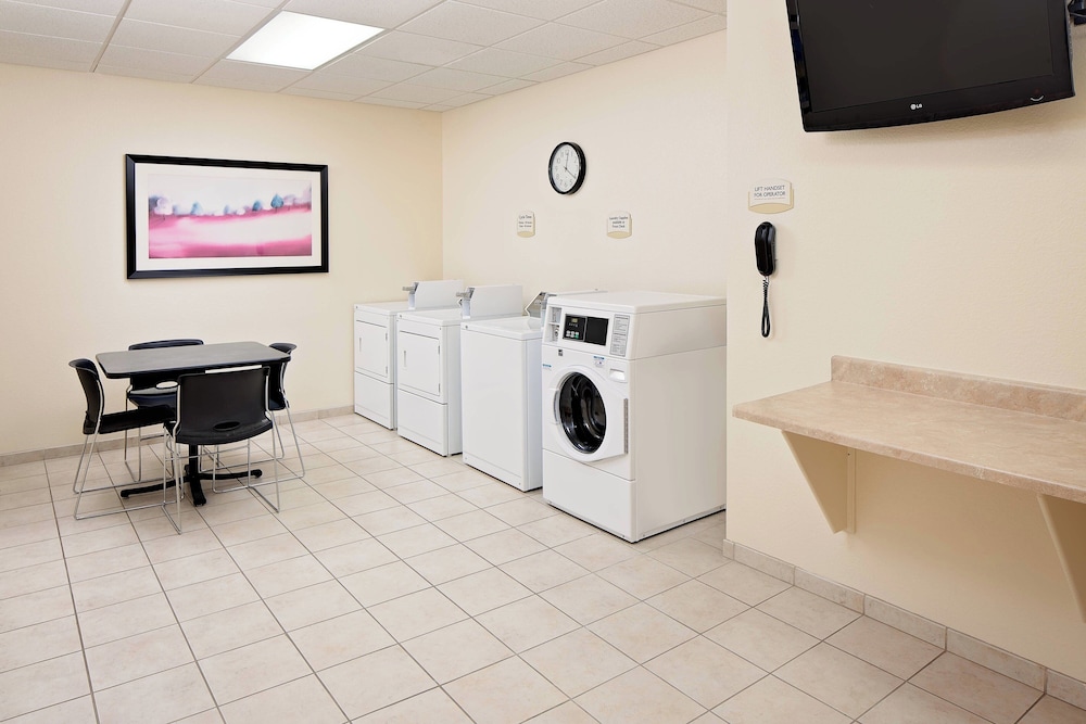Fairfield Inn & Suites by Marriott Dallas Mansfield - photo 17