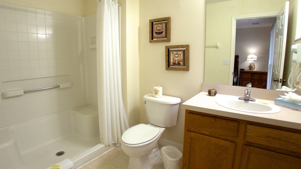 Norwich Townhome at Emerald Island - photo 11