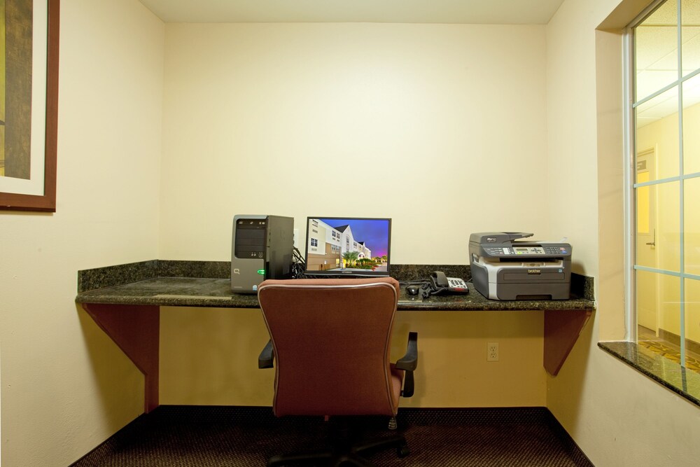 Candlewood Suites Galveston by IHG - photo 26