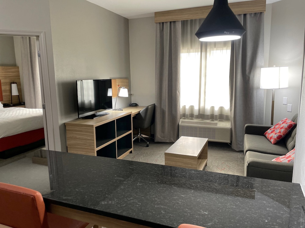 Candlewood Suites Tuscaloosa by IHG - photo 19
