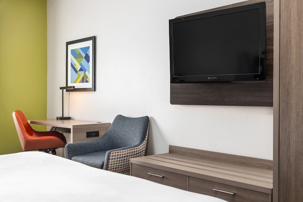Holiday Inn Express Hotel & Suites Chattanooga Lookout Mtn by IHG - photo 22