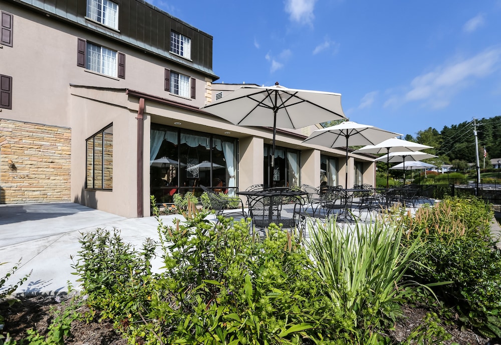 Meadowbrook Inn - photo 49