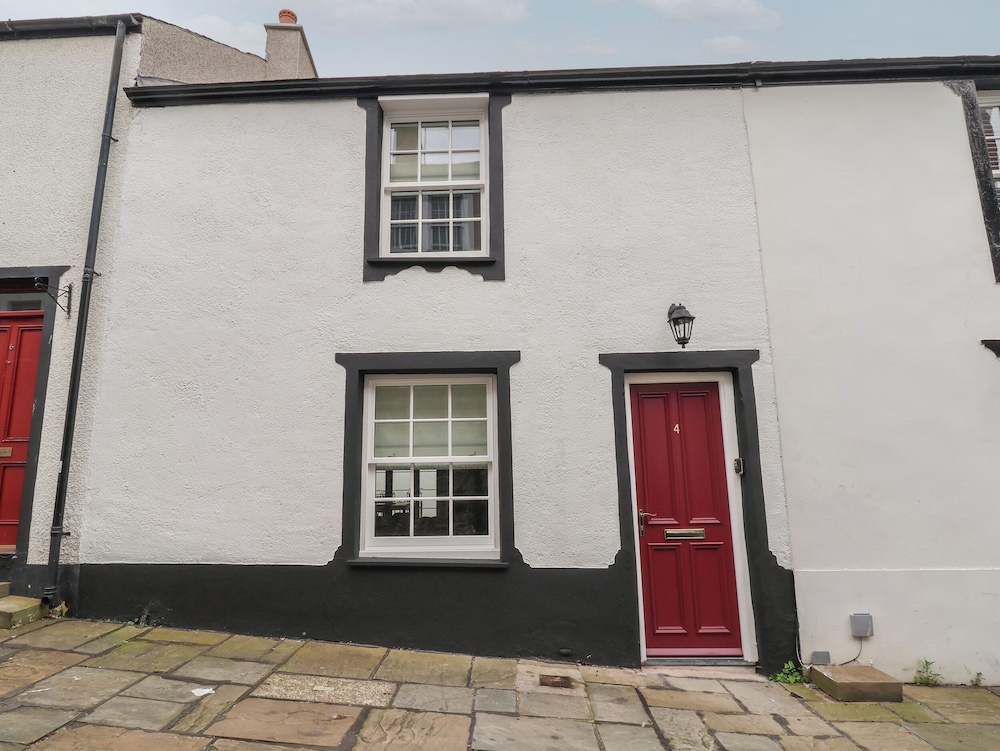 Neptune Cottage — 4-Star Luxury Hotel in Conwy, United Kingdom