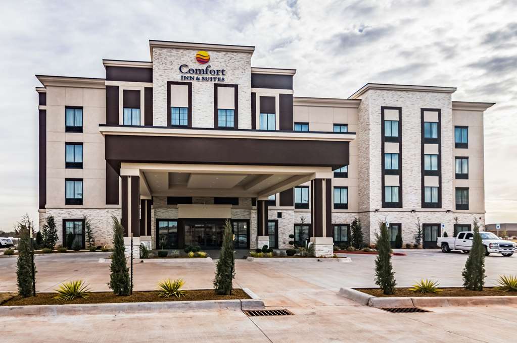 Comfort Inn & Suites Oklahoma City South I 35 in Oklahoma City, United States