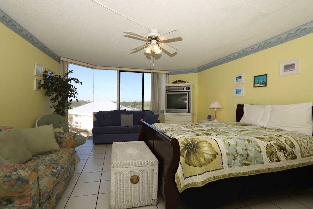 Top of the Gulf by Emerald View Resorts - photo 9