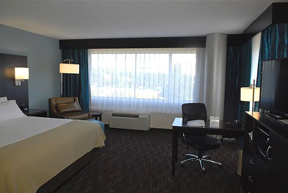 Holiday Inn Express Boise University Area by IHG - photo 19