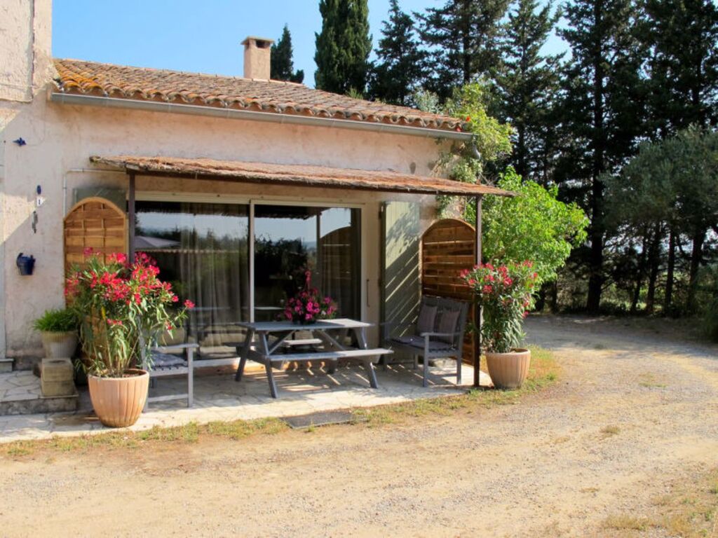 Mas du Combaud - carbon neutral hotel in Unknown City