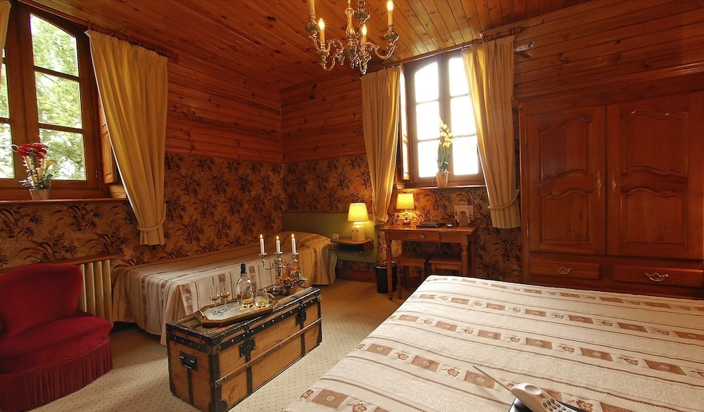 Relais Saint Roch — hotel in Saint-Alban-Sur-Limagnole