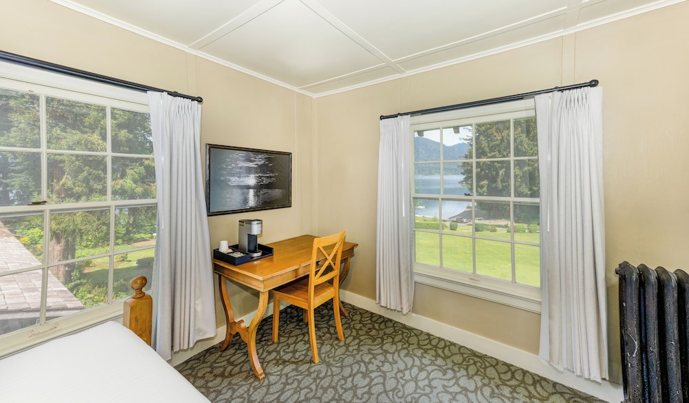 Lake Quinault Lodge - photo 17