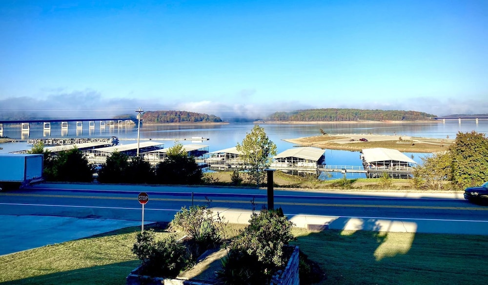 Lake Norfork Inn - photo 61