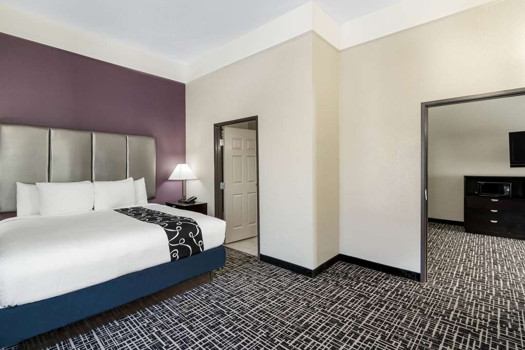 La Quinta Inn & Suites by Wyndham Canton MS - photo 26