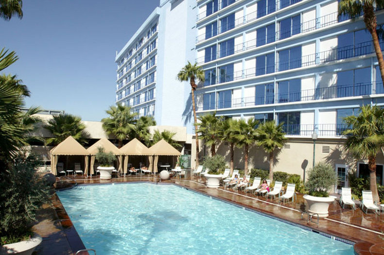 Royal Vacation Suites - photo 8