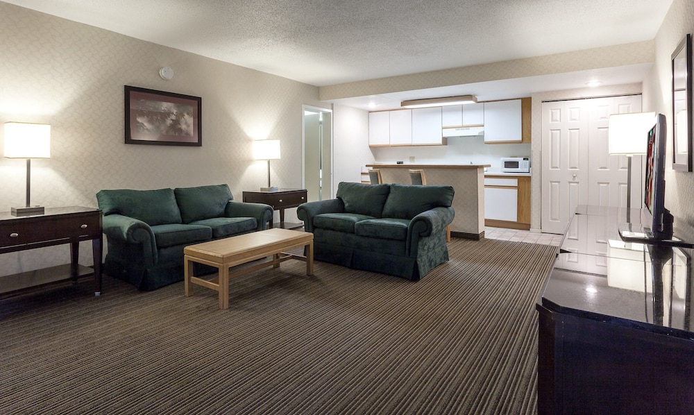 Red Roof Inn & Suites DeKalb - photo 19