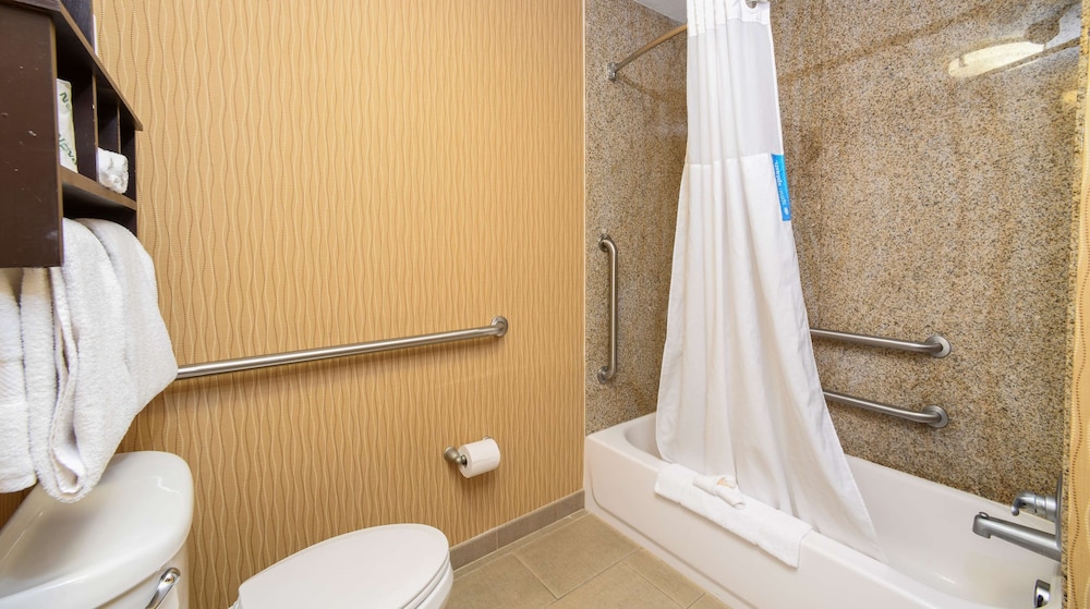 Hampton Inn Dry Ridge - photo 44