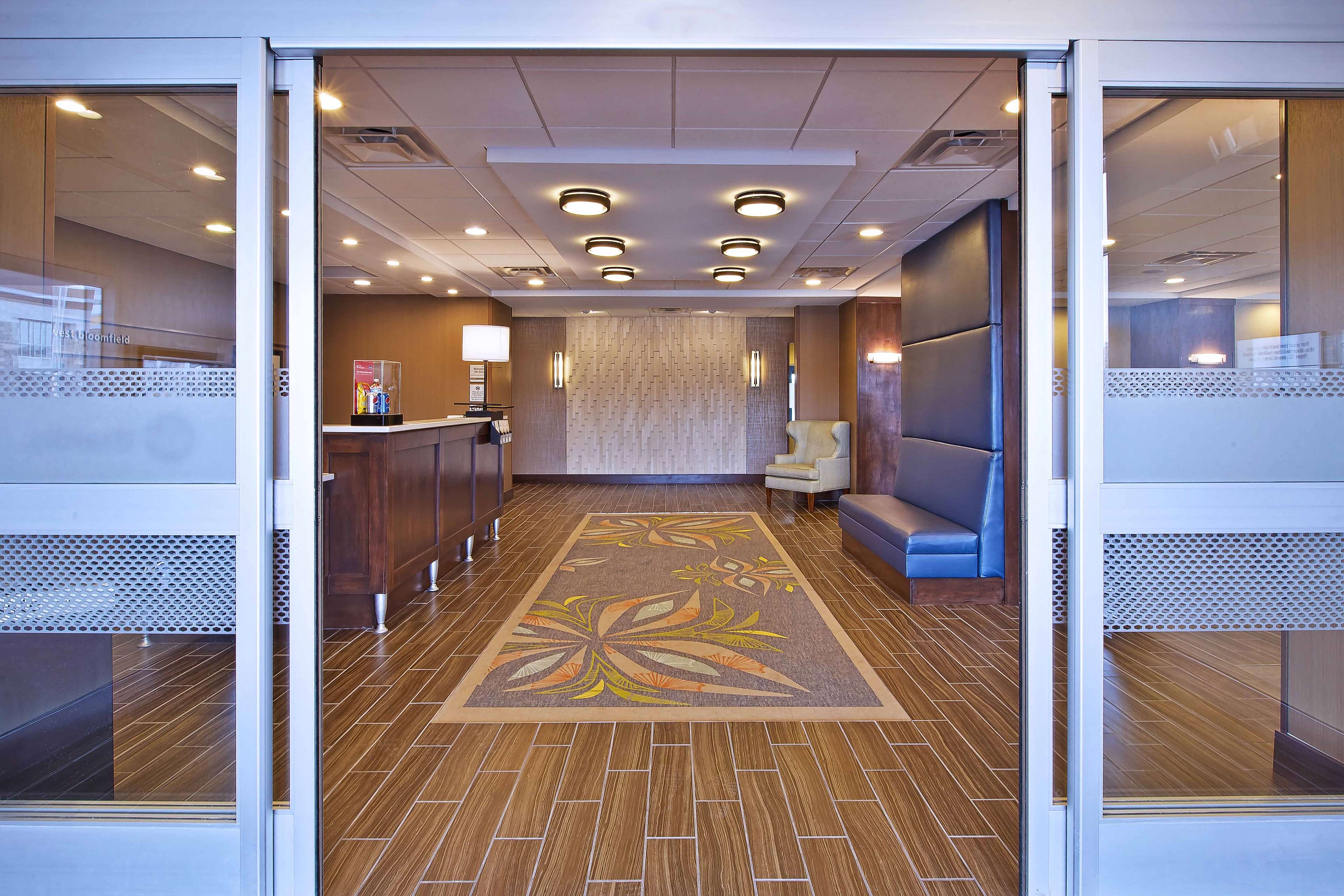Hampton Inn by Hilton West Bloomfield Novi - photo 5