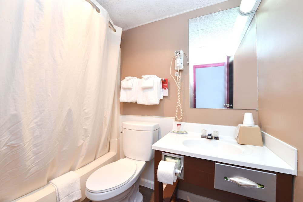 Country Garden & Suites - photo 26