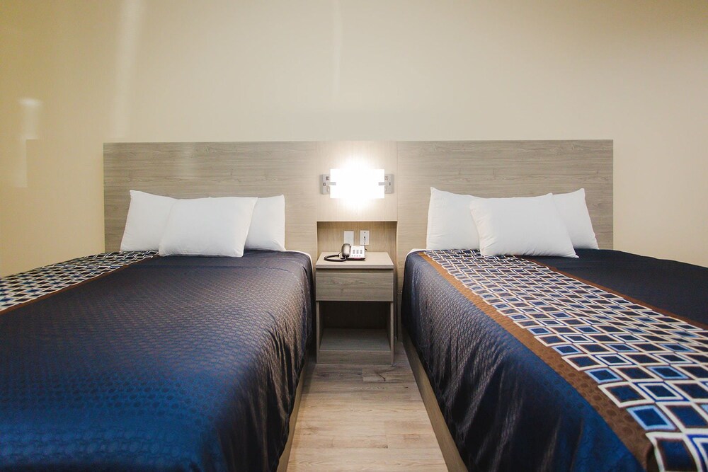 Palace Inn Katy Mills - photo 6